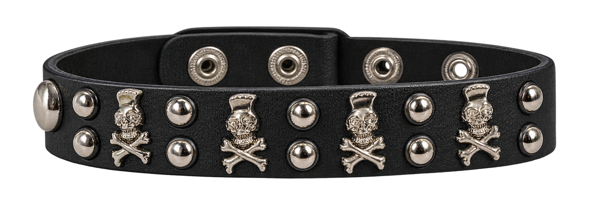 SKULL & CROSSBONES STUD CUFF